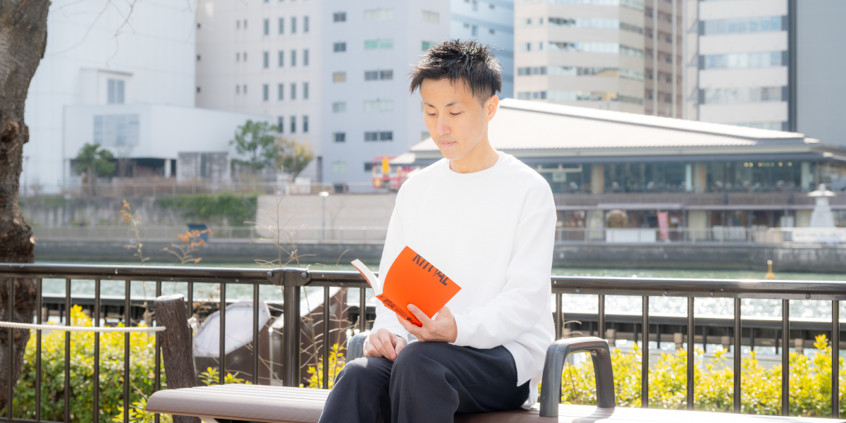 トップヘッダー